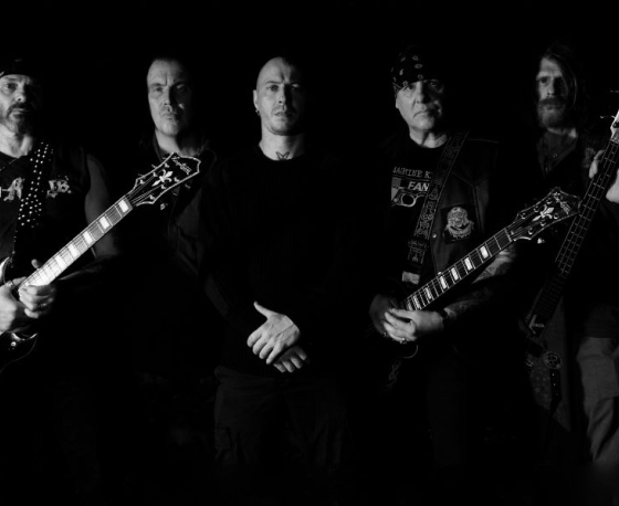 Fotografía de grupo Discharge