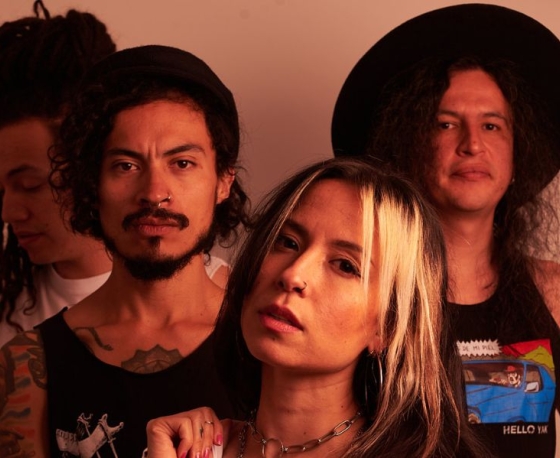 Fotografía de grupo Hello Yak